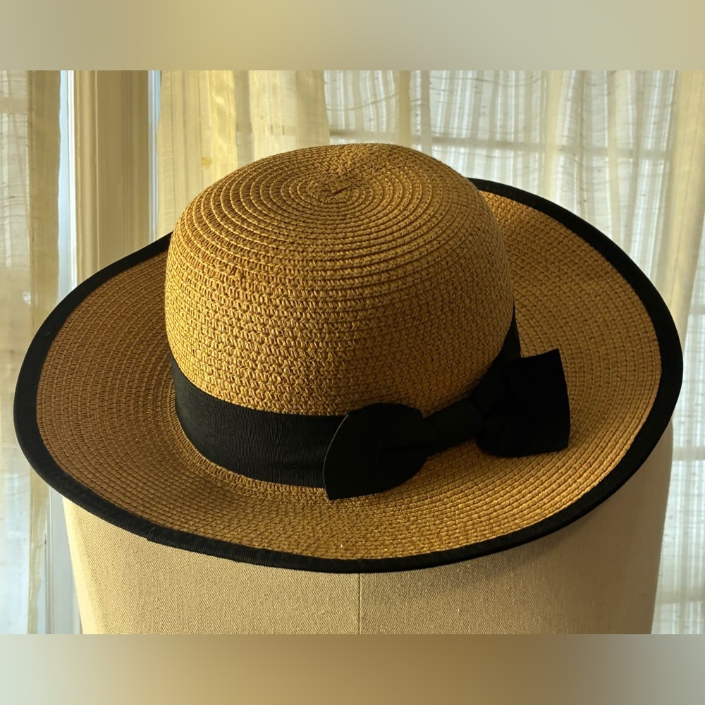 Hat Attack Wide Brim Straw Sun Hat Black Ribbon Bow NWOT - Picture 3 of 7